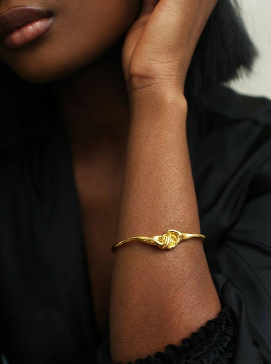 EMBRACE BRACELET  image 0