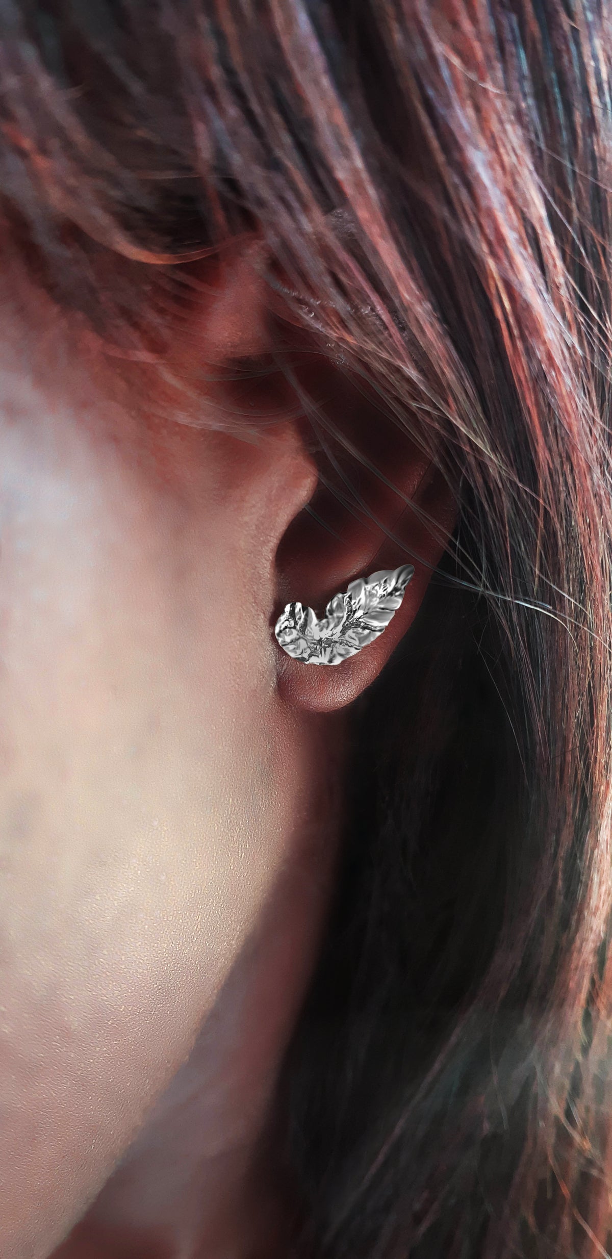 DE'AURA STUD EARRINGS image 2