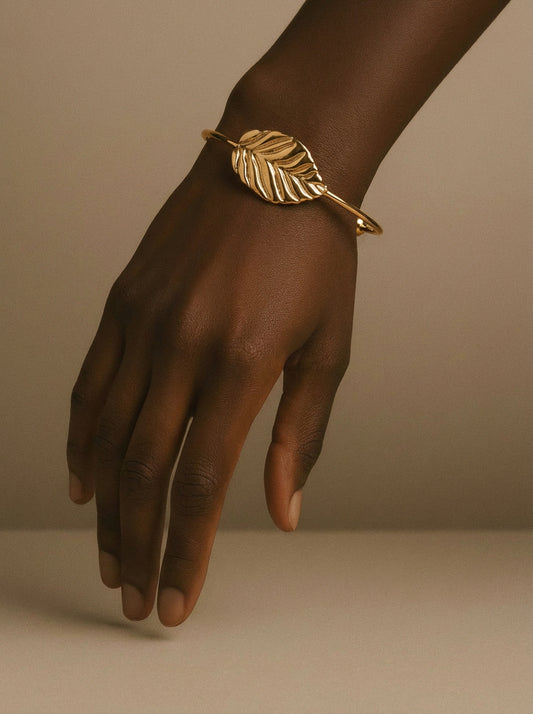 DE'AURA CUFF BANGLE image 0